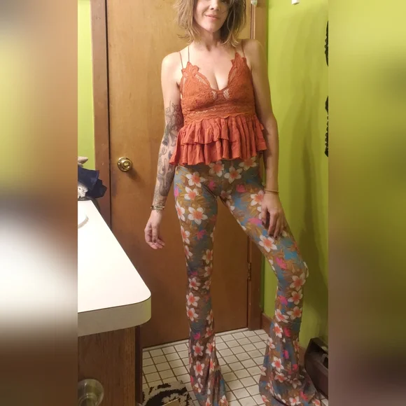 NWT/ Free People/ Adele peplum lace deep v top/ pumpkin - Picture 4 of 10